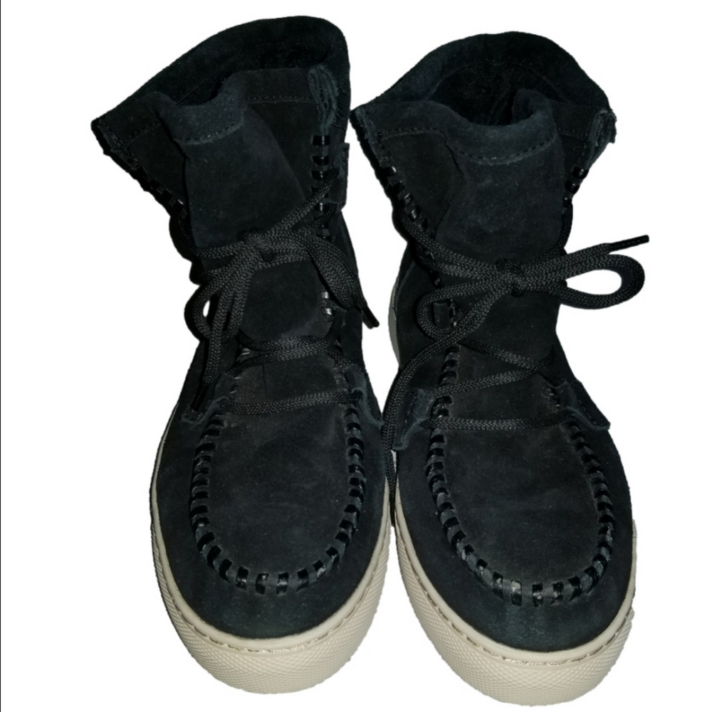 Cougar Fabiola Memory Foam Black Suede Waterproof Ankle Boot Label Reads Size 8M